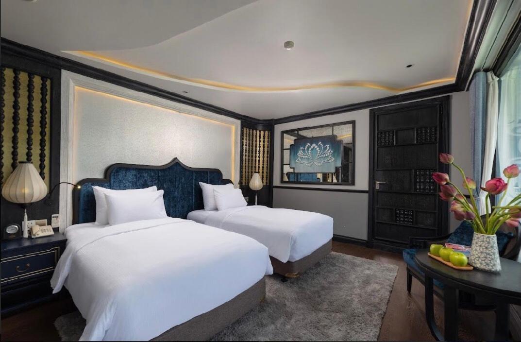 Madeline Cruises Hotel Ха Лонг Екстериор снимка