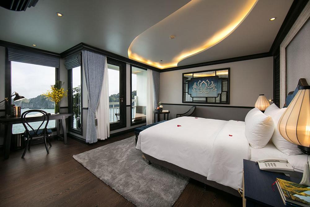 Madeline Cruises Hotel Ха Лонг Екстериор снимка
