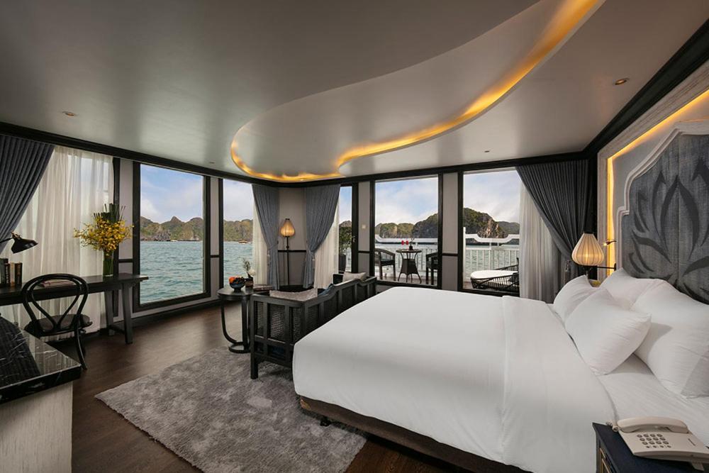 Madeline Cruises Hotel Ха Лонг Екстериор снимка